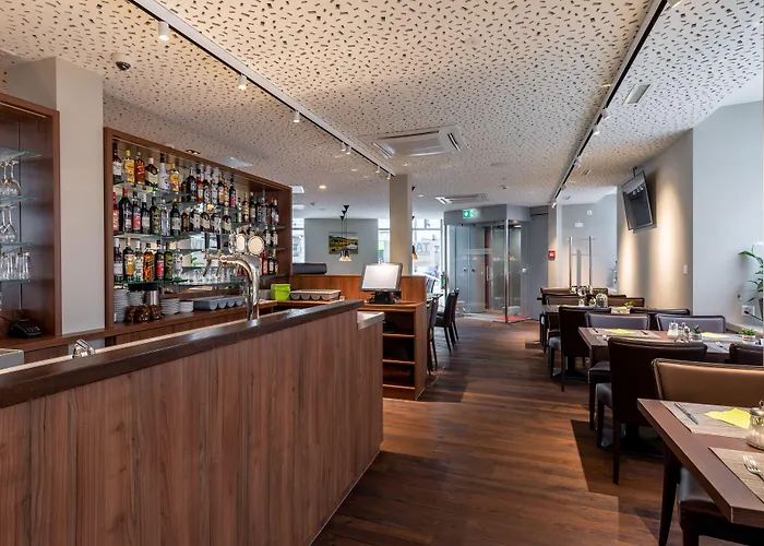 تريب إن زيوريخ فندق 3*